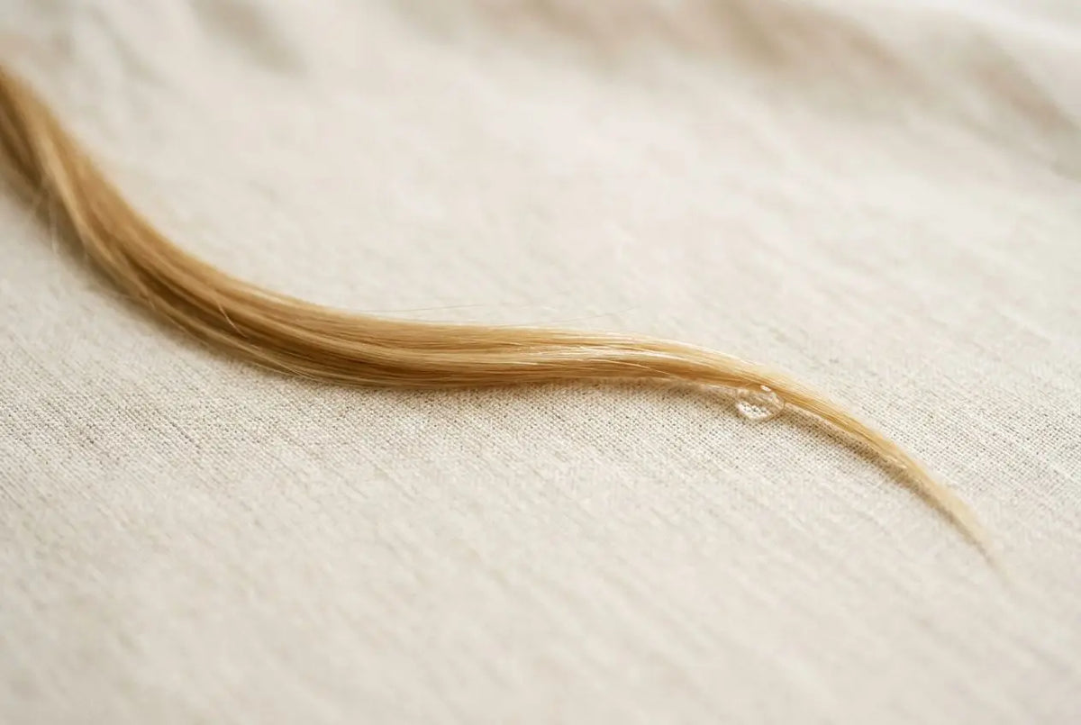 Se laver les cheveux 2 fois par semaine : bienfaits et fréquence idéale Image